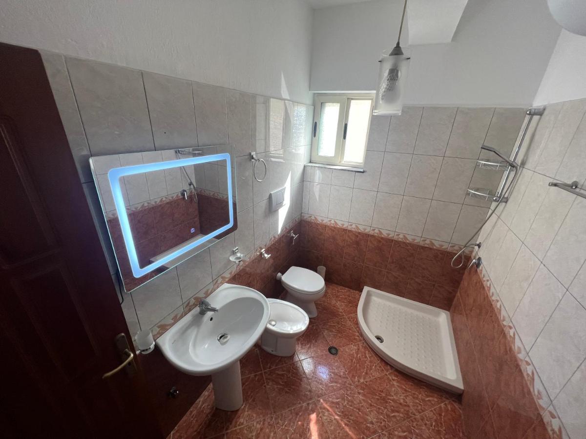 Vivo Apartment Durres Exterior photo